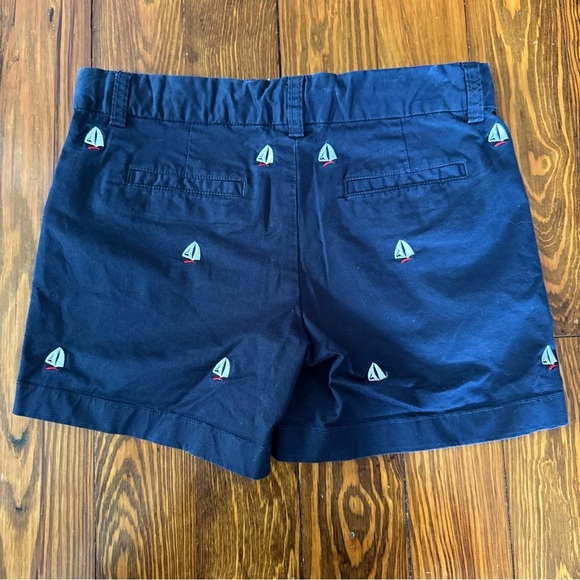 Vineyard Vines Boys Shorts Size 14 Embroidered Sailboats Navy Blue Adj. Waist - Picture 3 of 3